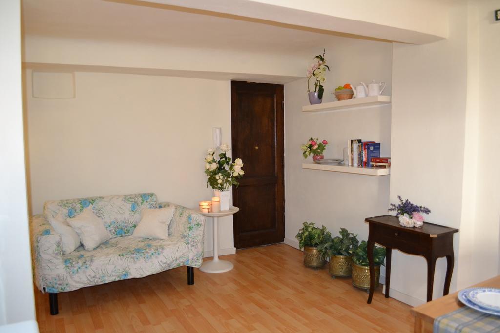 Studio In Centre Apartment Lucca Luaran gambar