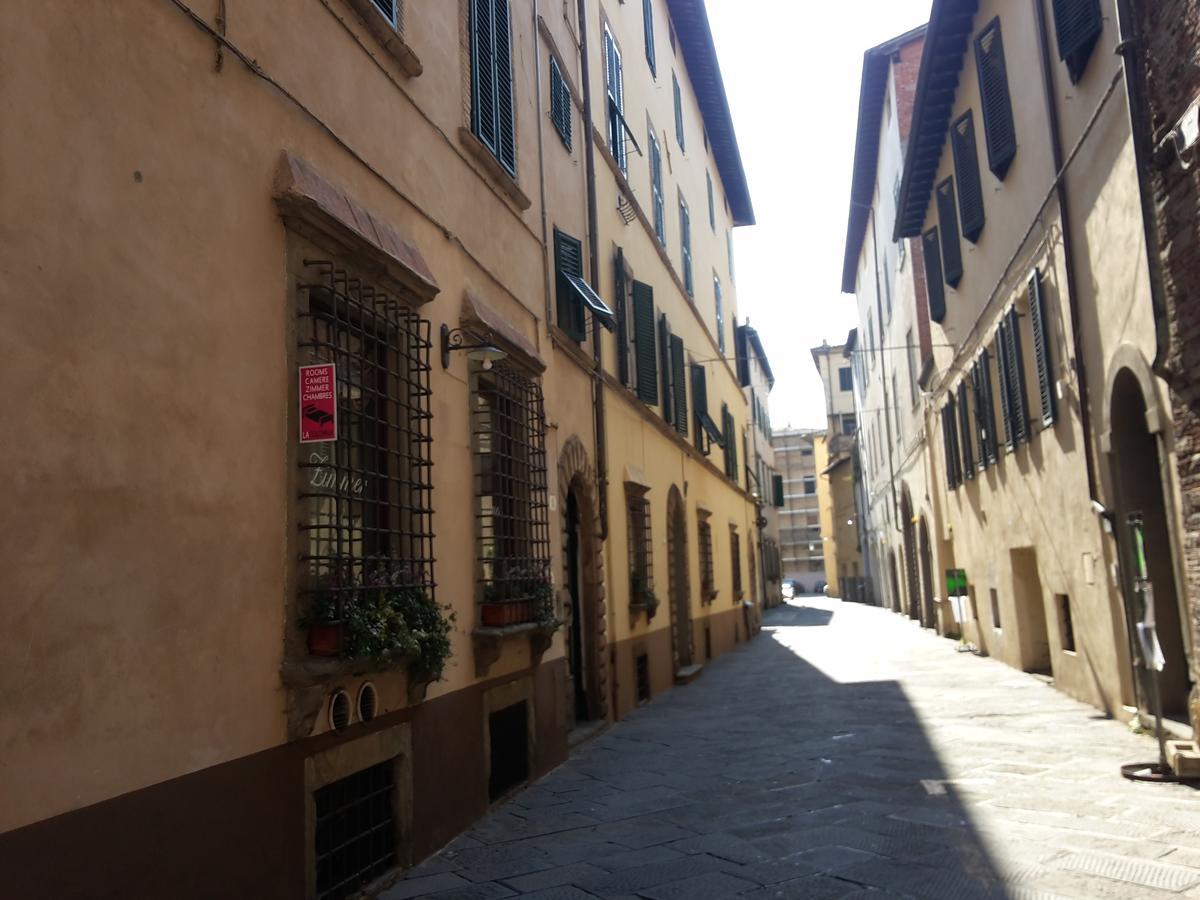 Studio In Centre Apartment Lucca Luaran gambar